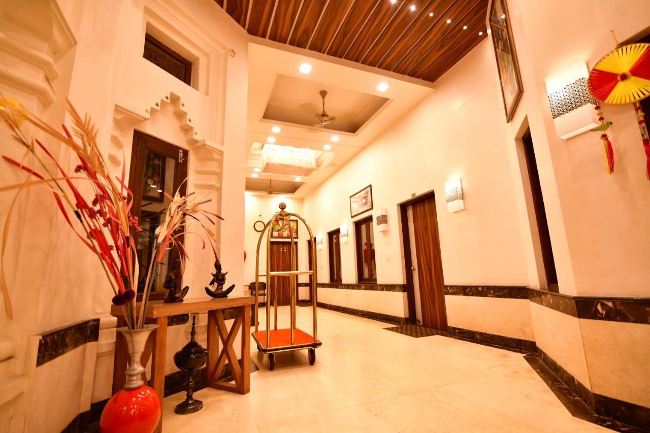 Kamay The Kohinoor Palace - A Heritage Hotel Faizābād Екстериор снимка